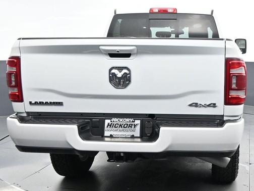 2023 RAM 2500 Laramie Crew Cab 4x4 6'4' Box
