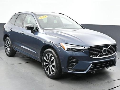 2024 Volvo XC60 B5 Plus Dark Theme