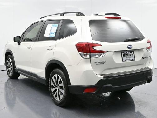 2020 Subaru Forester Base