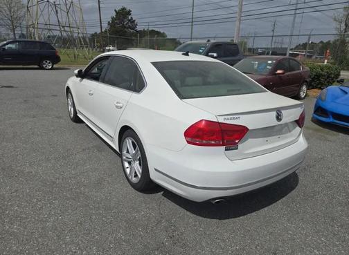 Candy White 2015 Volkswagen Passat 2.0L TDI DSG SEL Premium