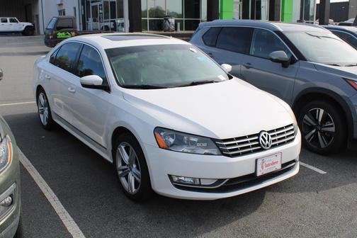 Candy White 2015 Volkswagen Passat 2.0L TDI DSG SEL Premium
