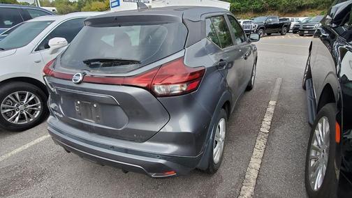 2021 Nissan Kicks S