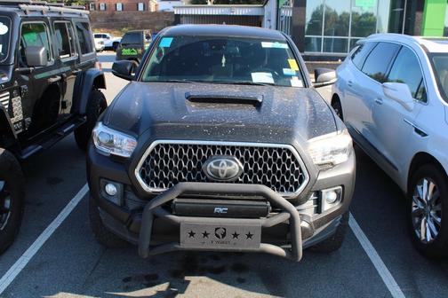 2018 Toyota Tacoma TRD Sport