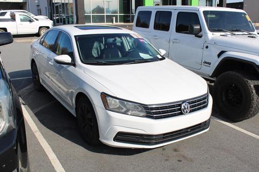 2018 Volkswagen Passat 2.0T SE