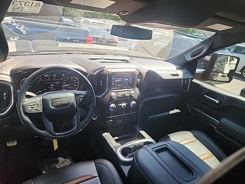 2022 GMC Sierra 2500 AT4