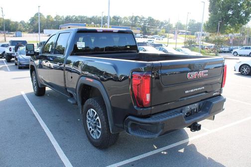 2022 GMC Sierra 2500 AT4
