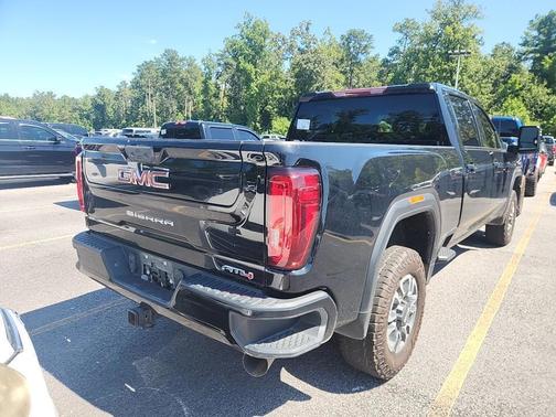 2022 GMC Sierra 2500 AT4