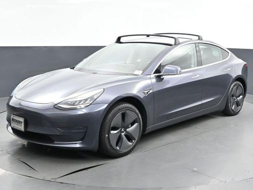 2020 Tesla Model 3 Standard Range