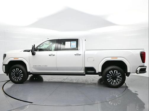 White Frost Tricoat 2024 GMC Sierra 2500 Denali Ultimate
