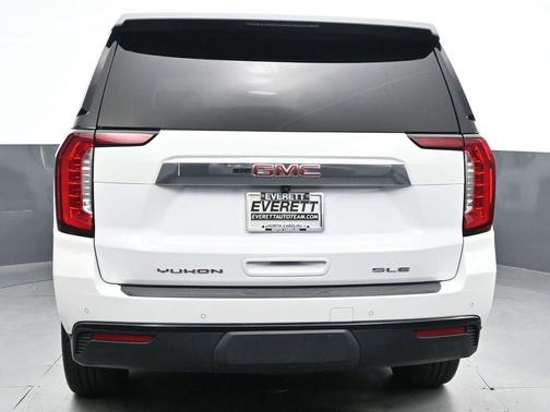 2022 GMC Yukon SLE