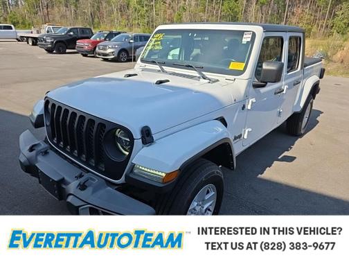 2022 Jeep Gladiator Sport S