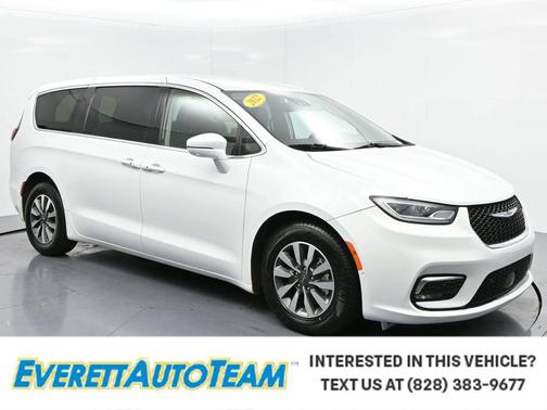 2022 Chrysler Pacifica Hybrid Touring L