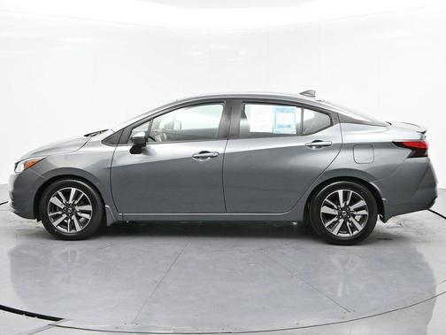 2020 Nissan Versa 1.6 SV