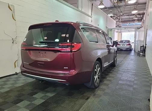 2022 Chrysler Pacifica L
