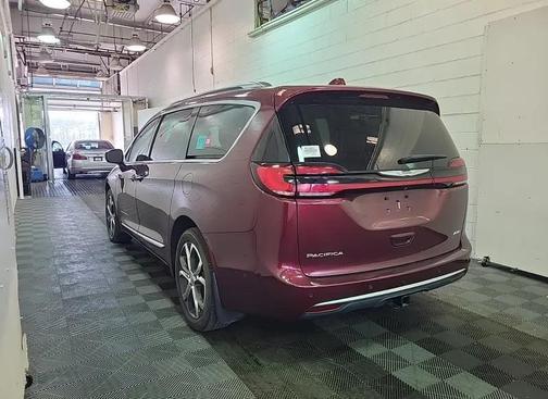 2022 Chrysler Pacifica L