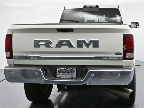 2017 RAM 2500 Limited Crew Cab 4x4 6'4' Box