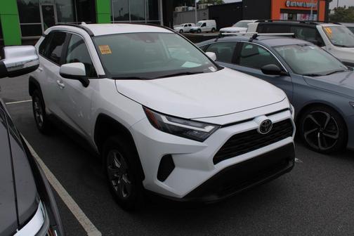 2023 Toyota RAV4 XLE