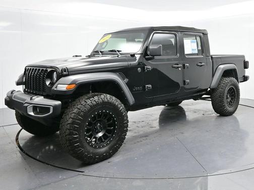 2023 Jeep Gladiator Sport