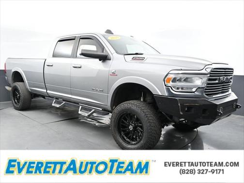 2020 RAM 2500 Laramie Crew Cab 4X4 8' Box