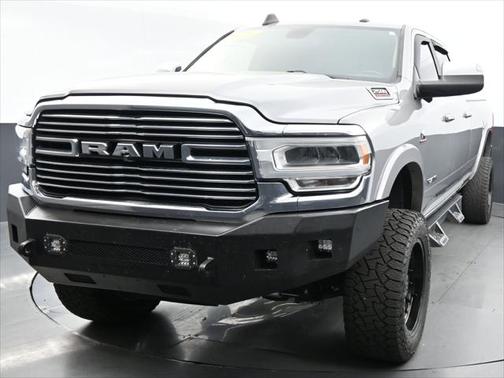 2020 RAM 2500 Laramie Crew Cab 4X4 8' Box