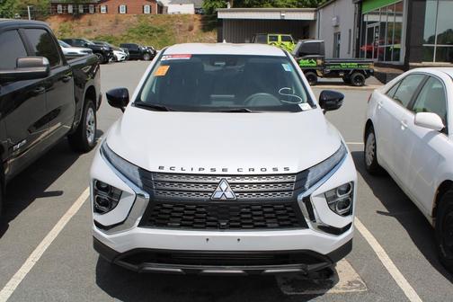 2023 Mitsubishi Eclipse Cross LE