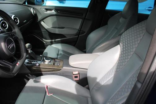 Navarra Blue Metallic 2019 Audi S3 2.0T Premium Plus