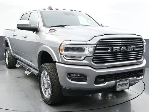 2019 RAM 2500 Laramie Crew Cab 4x4 6'4' Box
