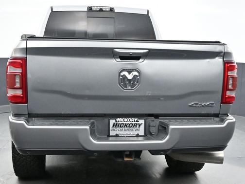 2019 RAM 2500 Laramie Crew Cab 4x4 6'4' Box