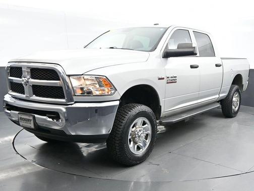 2018 RAM 2500 Tradesman Crew Cab 4x4 6'4' Box