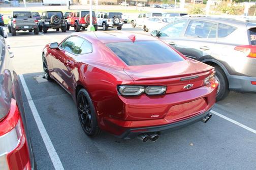 2022 Chevrolet Camaro RWD Coupe LT1