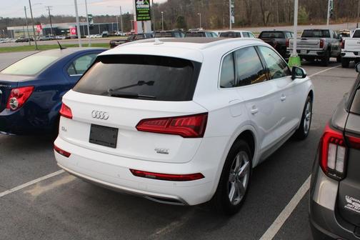 2018 Audi Q5 2.0T Premium Plus