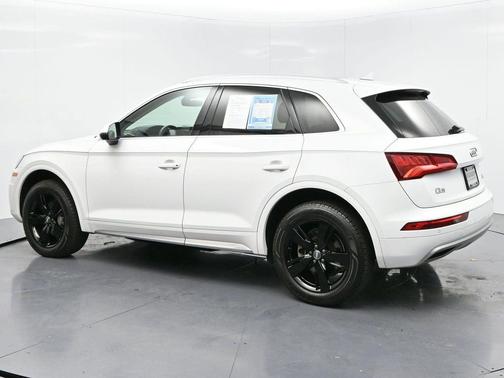 2018 Audi Q5 2.0T Premium Plus