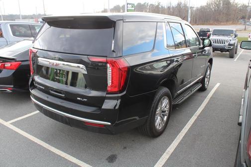 2022 GMC Yukon SLT
