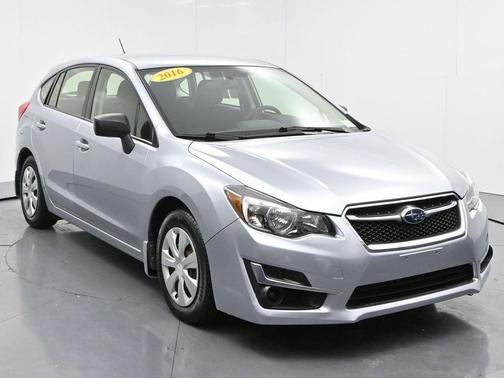 2016 Subaru Impreza 2.0i