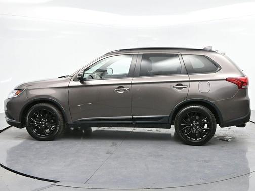 2019 Mitsubishi Outlander LE