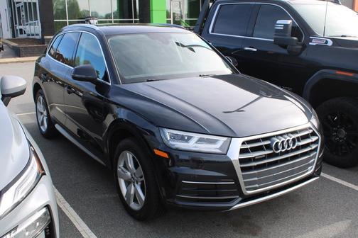 Moonlight Blue Metallic 2018 Audi Q5 2.0T Tech Premium