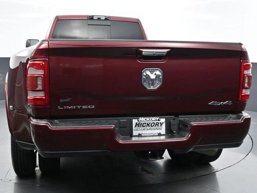 2022 RAM 3500 Limited Crew Cab 4x4 8' Box