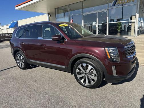 Sangria 2021 Kia Telluride EX