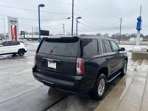 Champagne Silver Metallic 2015 GMC Yukon SLT
