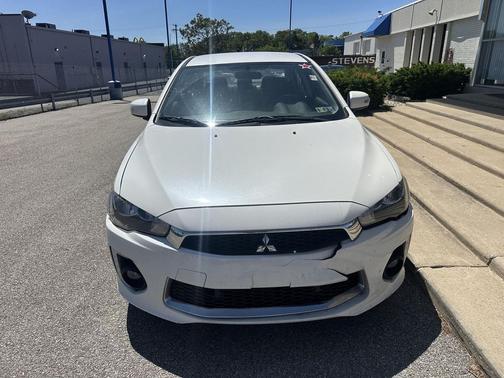 Diamond White Pearl 2016 Mitsubishi Lancer SE
