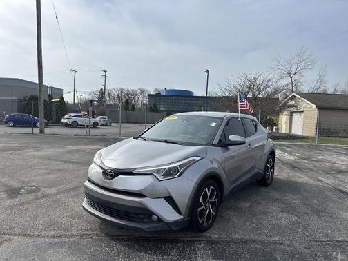 Silver Knockout Metallic 2018 Toyota C-HR XLE Premium