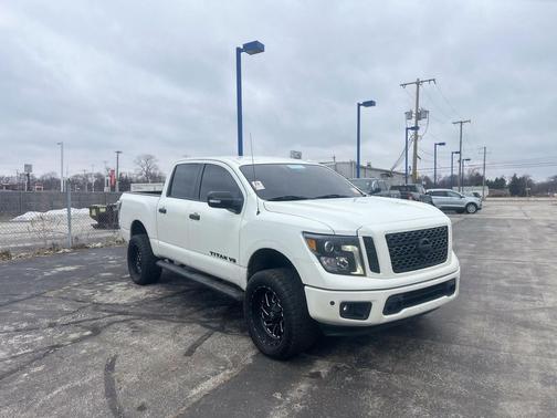 2018 Nissan Titan SV