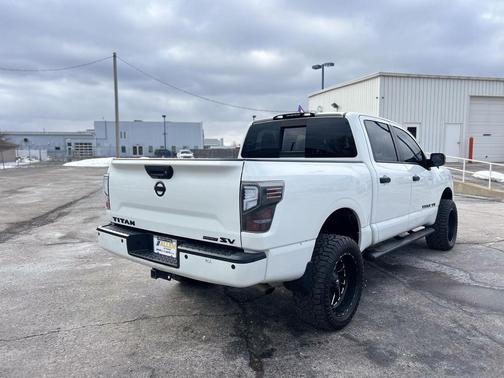 2018 Nissan Titan SV