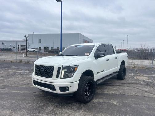 2018 Nissan Titan SV