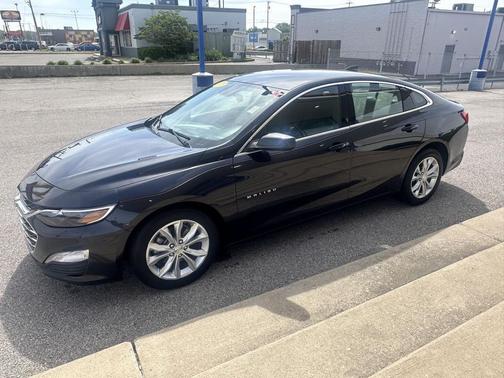 Dark Ash Metallic 2023 Chevrolet Malibu FWD 1LT
