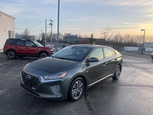 2020 Hyundai IONIQ Plug-In Hybrid SEL