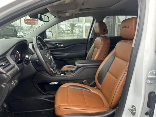 2020 GMC Acadia AWD AT4