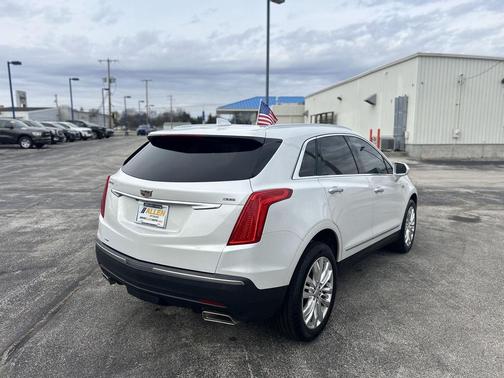 Crystal White Tricoat 2018 Cadillac XT5 Premium Luxury