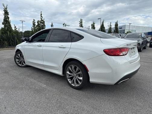 2015 Chrysler 200 S