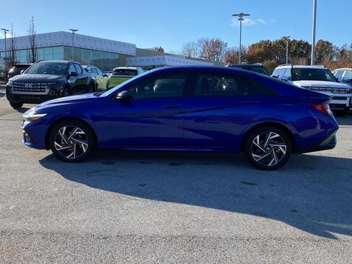 2025 Hyundai ELANTRA HEV SEL